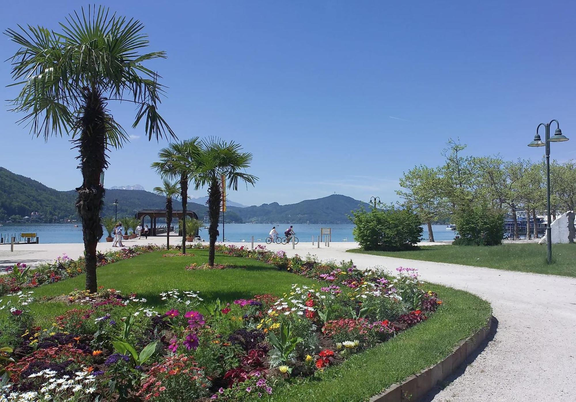 Cityhotel Am Domplatz Self-Checkin Klagenfurt am Woerthersee Bagian luar foto