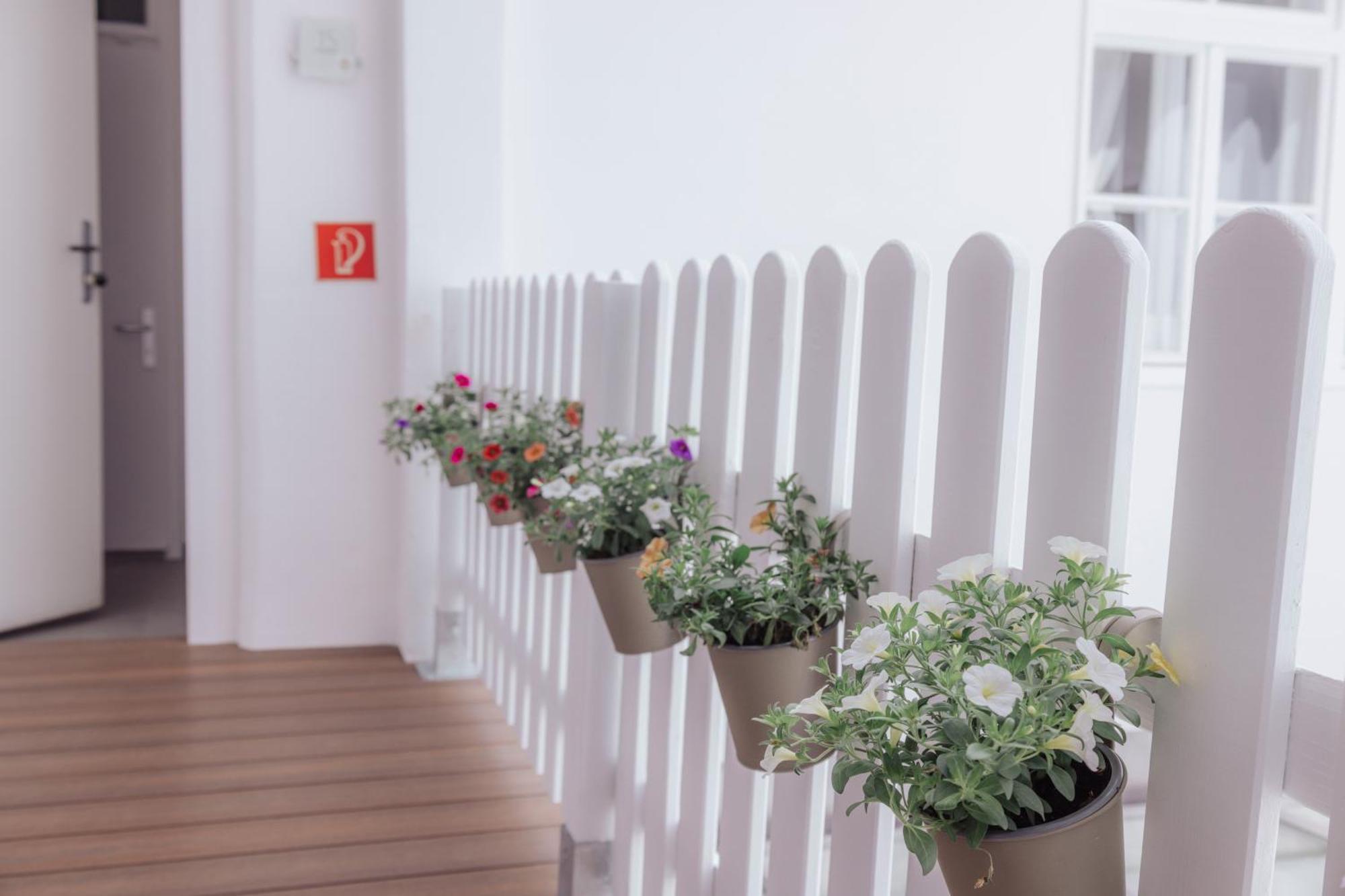 Cityhotel Am Domplatz Self-Checkin Klagenfurt am Woerthersee Bagian luar foto