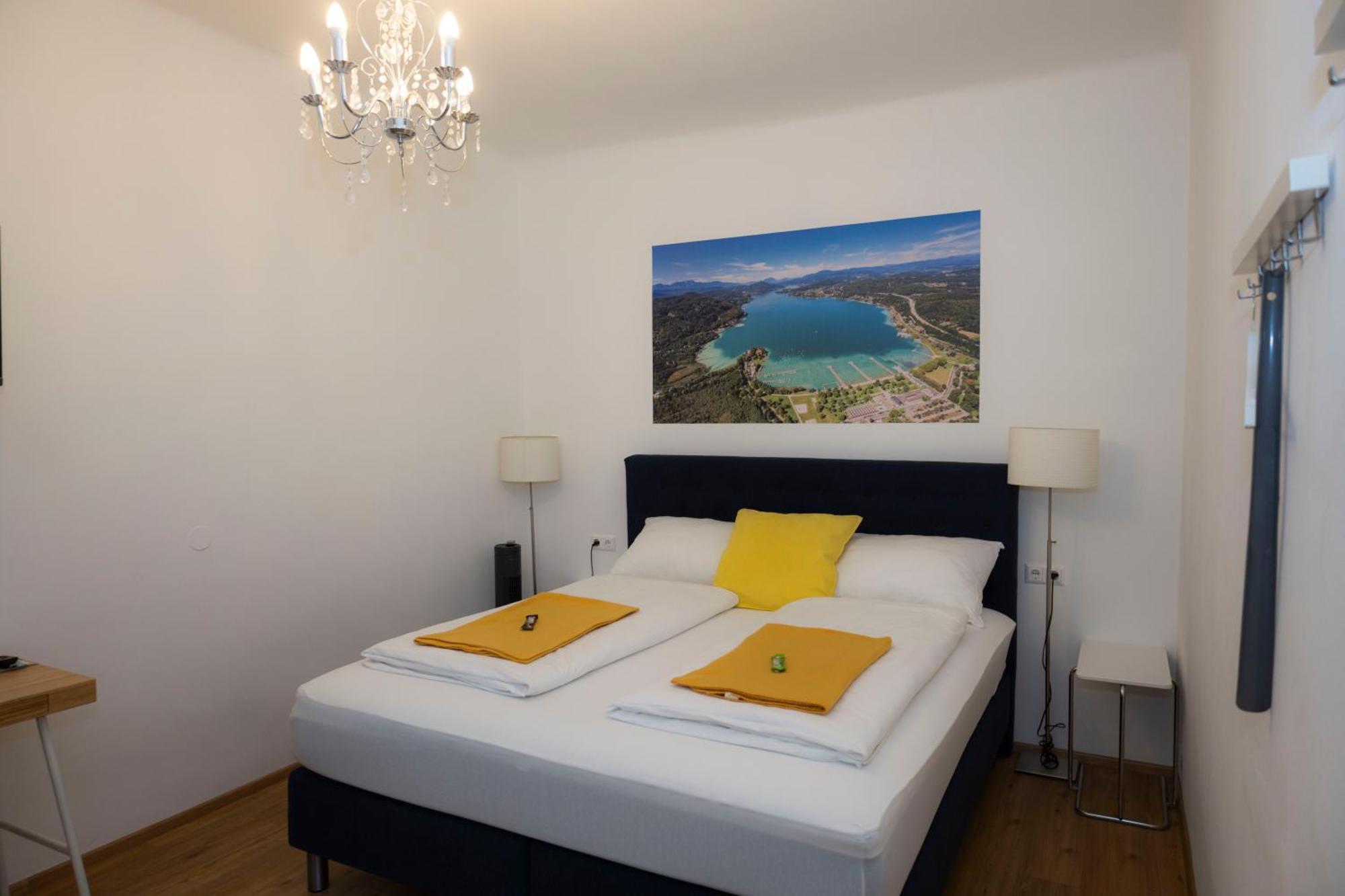 Cityhotel Am Domplatz Self-Checkin Klagenfurt am Woerthersee Bagian luar foto