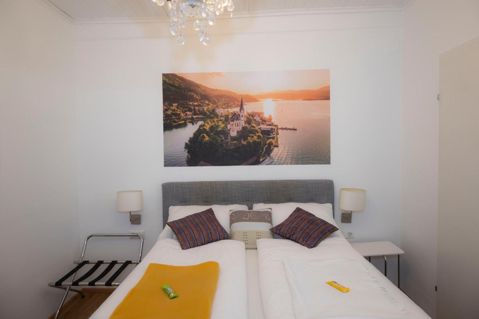 Cityhotel Am Domplatz Self-Checkin Klagenfurt am Woerthersee Bagian luar foto