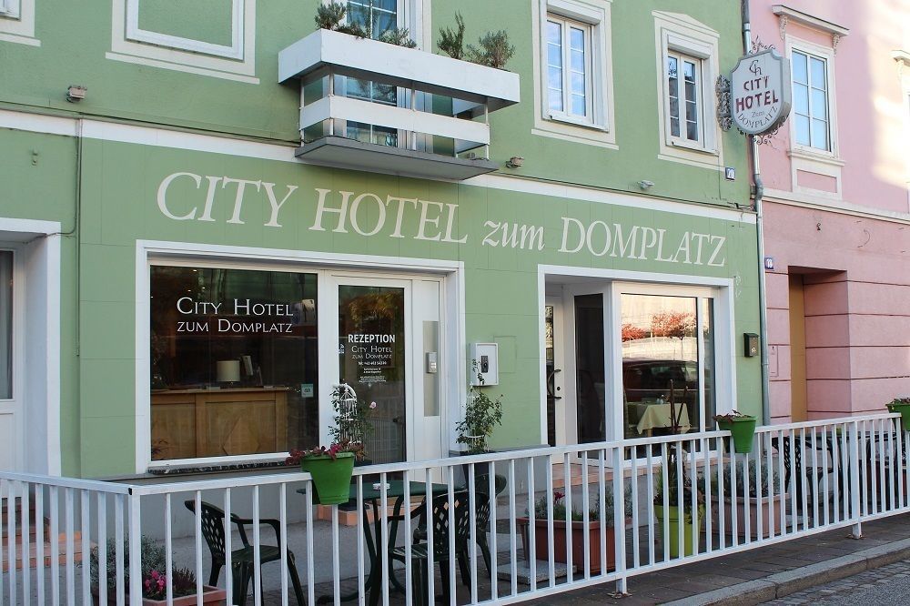 Cityhotel Am Domplatz Self-Checkin Klagenfurt am Woerthersee Bagian luar foto